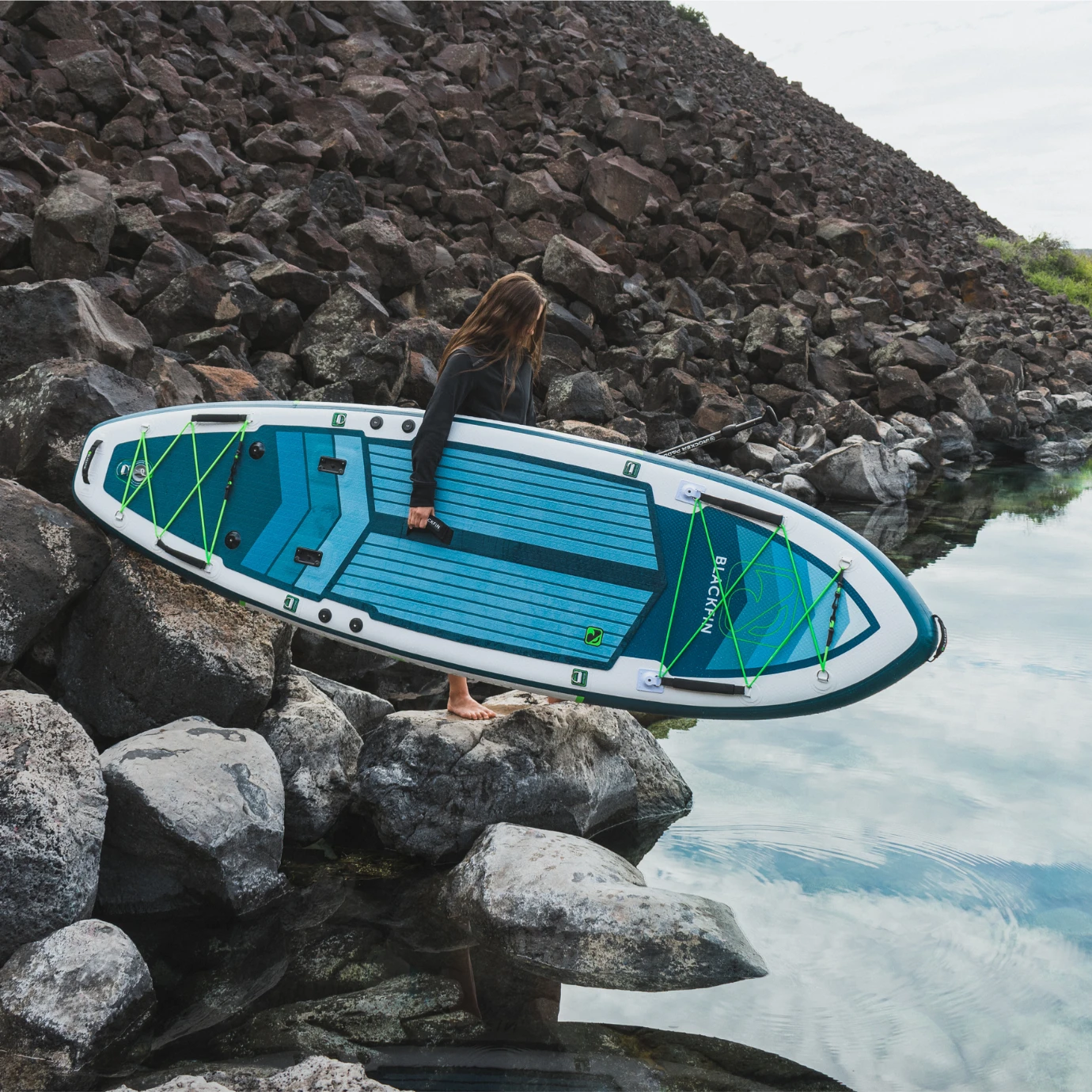 BLACKFIN MODEL V 12'6" Inflatable Paddle Board - Image 9